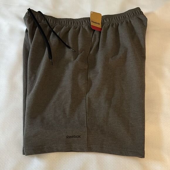 Reebok Shorts Mens XL Gray French Terry - Picture 1 of 2